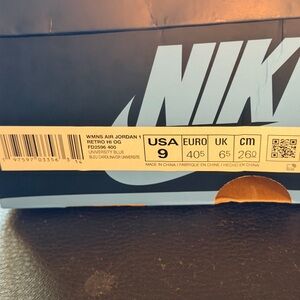 Nike Air Jordan 1 Retro High OG in Blue and White
